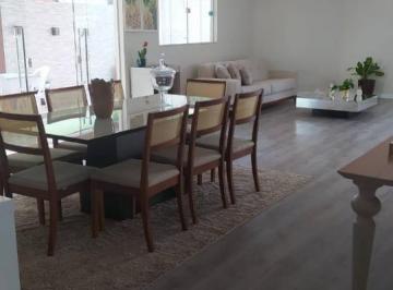 Casa · 35m² · 5 Quartos · Casa Padrão em Lauro de Freitas