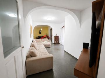 Casa · 140m² · 4 Quartos · 3 Vagas · Casa em Avenida Professora Leonita Faber Ladeira - Vila Progresso - Jundiaí/SP