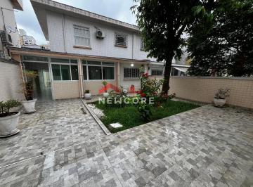 Casa · 236m² · 3 Quartos · 3 Vagas · Sobrado em Rua Aureliano Coutinho - Embaré - Santos/SP