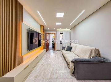 Casa · 170m² · 4 Quartos · 3 Vagas · Sobrado com 4 dormitórios à venda, 170 m² por R$ 1.397.000 - Vila Carrão - São Paulo/SP