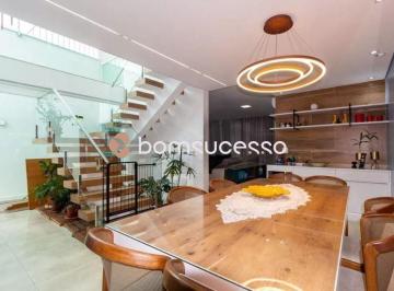 Casa · 300m² · 4 Quartos · 4 Vagas · Sobrado com 4 dormitórios, 300 m² - venda por R$ 2.200.000 ou aluguel por R$ 13.400/mês - Alto da Mo