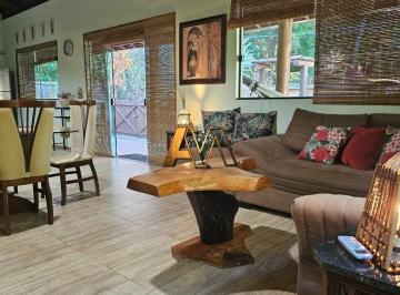 Casa · 200m² · 4 Quartos · 2 Vagas · CASA 4/4 COM PISCINA E HIDRO EM TAIPU DE FORA