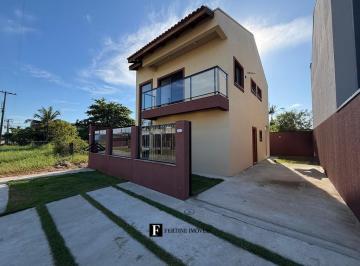Casa · 150m² · 3 Quartos · 2 Vagas · Sobrado Novo Próximo ao Mar em Pontal do Sul