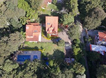 0 · Casa com nascente e cachoeira na Serra da Cantareira.