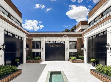 Casa · 250m² · 3 Quartos · 4 Vagas · Casa à venda - em Ahú