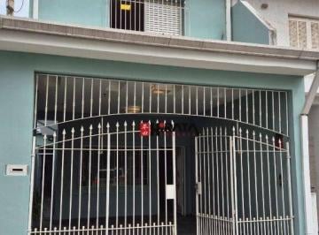 0c57ca9dc21f56a96101bfc1092bab1794220708 · Sobrado de Vila com 3 suítes, localização privilegiada no Brooklin.