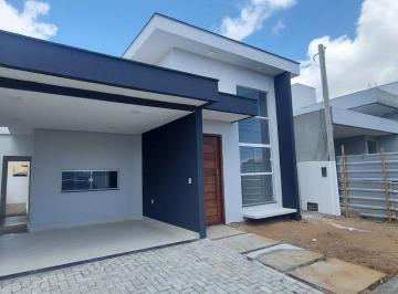 Casa de 3 quartos, Parnamirim · Casa com 200 m² e 3 quartos à venda em Cajupiranga