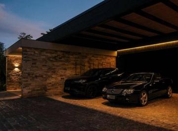2e93a7836f60a2e3e9ad98864b8e4ee18e63d1bb · Casa com 6 quartos à venda, 850 m² - Condomínio Fazenda da Grama - Itupeva/SP