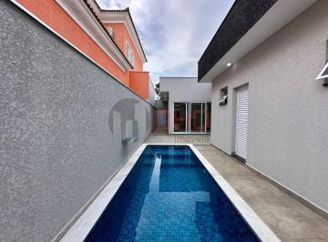 Casa · 275m² · 3 Quartos · 4 Vagas · Condomínio Campos do Conde - Casa térrea com 3 suítes