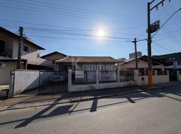 Foto 01 · Casa a venda na vila do salto, 4 dormitórios, aceita financiamento