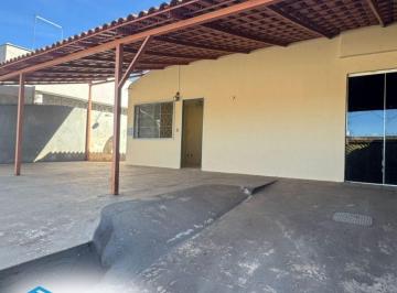 Casa de 2 quartos, Valparaíso de Goiás · 2 quartos grandes - Quintal - Vaga para 3 carros