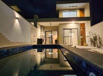 Casa de 2 quartos, Itanhaém · Linda Casa moderna Lado praia sendo nova para financiar em Itanhaém