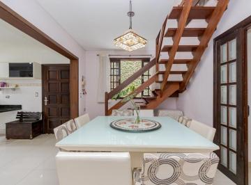 Casa de 3 quartos, São Paulo · Casa Espaçosa no Jardim Popular – 3 Quartos, 2 Vagas e 3 Banheiros