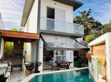 Casa de 2 quartos, São Sebastião · Casa com excelente localização com casa privativa em condomínio em Boiçucanga