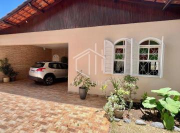 Casa · 250m² · 5 Quartos · Casa à venda - na Liberdade