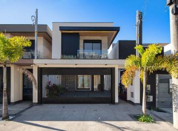 Casa Venda de 3 quartos · Casa em Cajamar, Casa no Portal dos Ipês em Cajamar/SP
