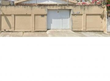 Casa de 5 quartos, Fortaleza · Casa de 276 m² com 5 quartos para aluguel em Varjota