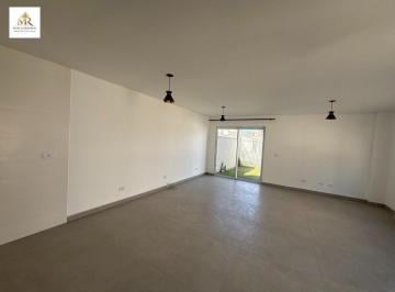 Apartamento · 115m² · 3 Quartos · 2 Vagas · Sobrado em condomínio no Bairro Alto.