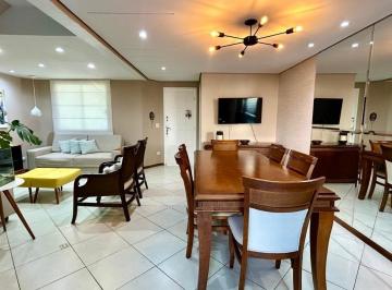 Casa · 160m² · 4 Quartos · 2 Vagas · Excelente Sobrado Triplex em condomínio fechado