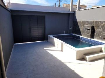 Casa de 2 quartos, Itanhaém · Casa com 2 quartos e piscina em Itanhaém.