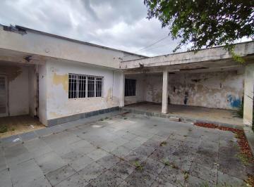 Terreno , Mogi das Cruzes · Terreno com construção à venda na Vila São Paulo, ótima localização e excelente potencial