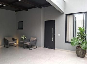 Casa de 3 quartos, Salto · CASA PARA VENDA COM 03 DORMITÓRIOS, SUÍTE E PISCINA NO VILA DOS EUCALIPTOS EM SALTO/SP