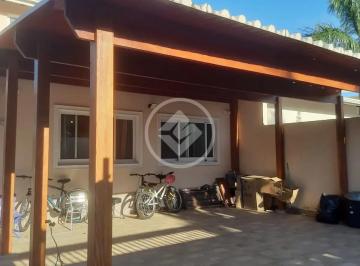 Casa · 331m² · 5 Quartos · 4 Vagas · sobrado com 5 quartos e 1 suite 5 banheiros