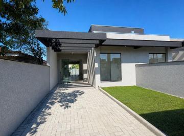 Casa · 87m² · 3 Quartos · 2 Vagas · Casa com 03 dormitórios (01 suíte), face norte e a 600 metros da praia na Barra do Saí em Itapoá SC!