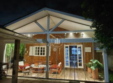 Casa · 140m² · 3 Quartos · 2 Vagas · Casa 3 Quartos 140m² - Enseada do Brito (Ens Brito)