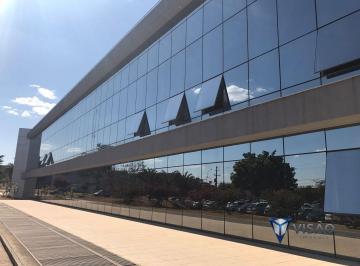 Comercial · 182m² · 5 Vagas · Zona Industrial Conjunto Corporativo Alto Padrão com 05 Salas e 05 Vagas