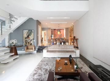 Casa · 283m² · 3 Quartos · 4 Vagas · Casa de 3 Suítes à Venda na Rua Governador Jorge Lacerda| Guabirotuba Curitiba