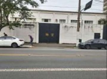 Comercial , São Paulo · Excelente Galpão Comercial p/locação c/7.138m2 08 docas,pé direito VIla Leopoldina