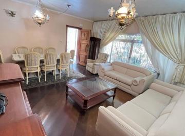 Casa de 3 quartos, São Bernardo do Campo · Sobrado no Rudge Ramos, SBC – 236 m² internos em 250 m² de terreno, São Bernardo do Campo, SP