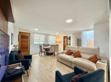 Casa · 204m² · 3 Quartos · 3 Vagas · Casa em Condomínio Exclusivo: 204m² com 3 Suítes, Espaço Gourmet e 3 Vagas