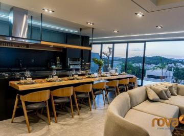Casa · 247m² · 4 Quartos · 5 Vagas · Sobrado 4 suítes Jardins Barcelona
