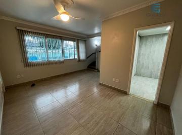 Casa · 236m² · 3 Quartos · 3 Vagas · Alugo amplo Sobrado de 3 dormitórios, Edícula, quintal e garagem no Embaré em Sa