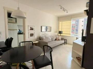Apartamento · 39m² · 1 Quarto · 1 Vaga · Apartamento com 1 quarto e 39m² à venda em Rio Branco, Porto Alegre.