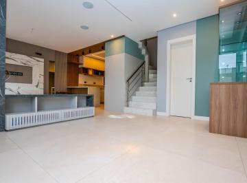 Sala para 2 ambientes · Casa à venda - na Água Verde