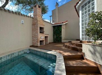 Casa en Venda de 2 quartos Cidade Miramar · Sobrado com 137m², 2 suítes, 4 vagas, churrasqueira e piscina. Avalia Permuta