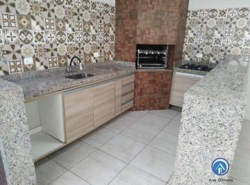 Casa de 3 quartos, Jacareí · Sobrado em condomínio com 3 dormitórios no Villa Branca em Jacareí