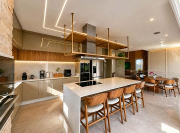 Casa de 4 quartos, Foz do Iguaçu · Casa Com 3 suítes + escritório, mobiliada - Condomínio Royal Boulevard!