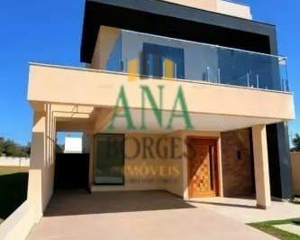 Casa · 3 Quartos · Sobrado com 03 suítes e piscina em Condomínio