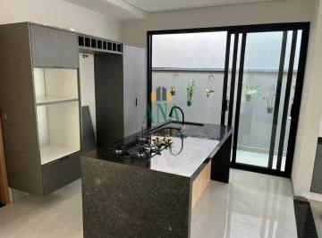 Casa · 3 Quartos · Casa com 03 Suítes em  Condomínio