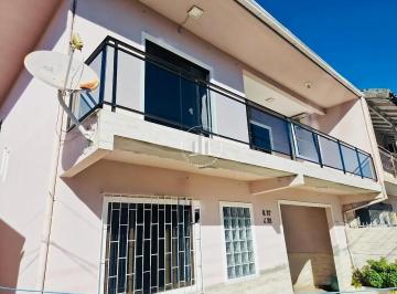 Casa · 173m² · 3 Quartos · 3 Vagas · Casa 3 Quartos com 2 Suítes e 173m² - Forquilhas