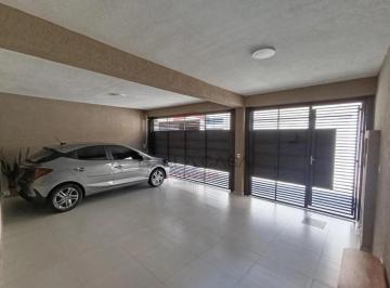 Casa · 160m² · 3 Quartos · 3 Vagas · Sobrado à Venda | 179m² | 3 Dormitórios | Excelente Localização