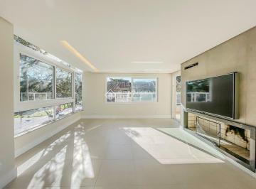 Casa · 205m² · 3 Quartos · 3 Vagas · Casa 3 quartos no Bairro Vila Assunção.