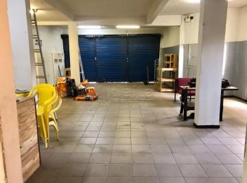 Comercial · 110m² · 3 Vagas · Loja disponível para locação no bairro Bom Jesus em Uberlândia-MG