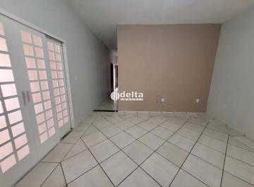 Casa · 166m² · 3 Quartos · 3 Vagas · Casa residencial com 3 quartos sendo 1 suíte disponível para locação no bairro Jardim Europa em Uber