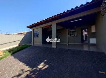 Casa · 300m² · 5 Quartos · 3 Vagas · Casa com 5 quartos sendo 2 suítes disponível para locação no bairro Vigilato Pereira em Uberlândia-M