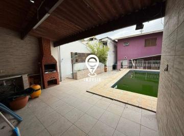 Casa · 130m² · 4 Quartos · 3 Vagas · Casa para Locação com 4 Quartos, 3 Banheiros e 3 Vagas no Campo Belo - São Paulo/SP